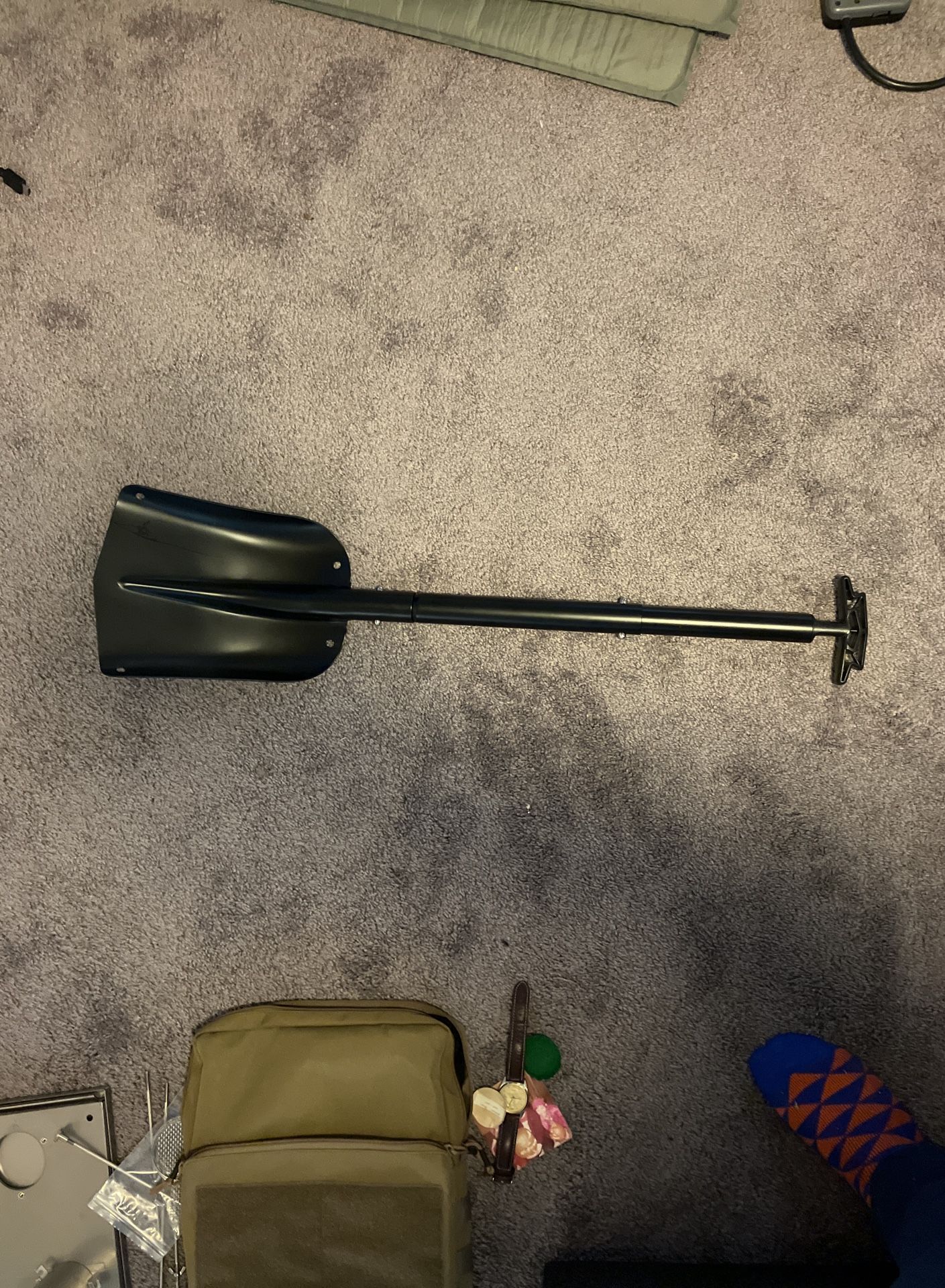 Compact-able Snow Shovel