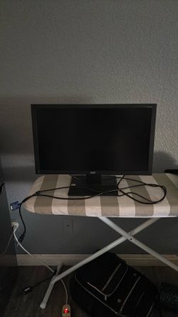 Acer Monitor w/ VGA Cable – Used Good Condition