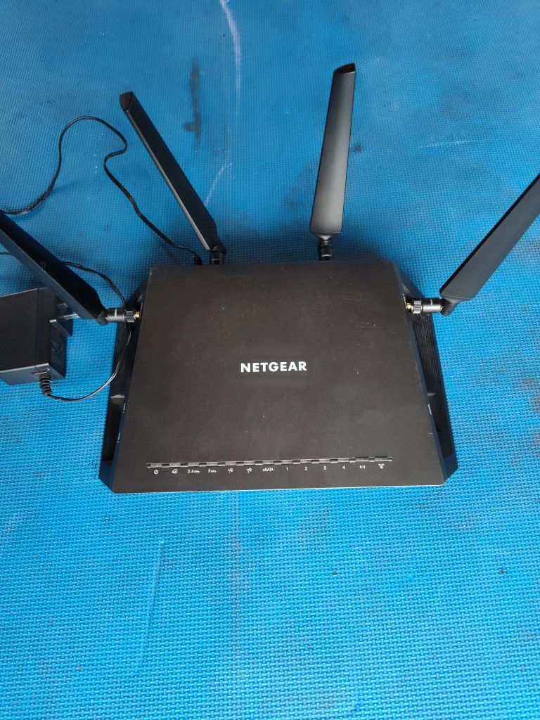 $40 Firm, Yes, It's Available, Netgear Nighthawk X4s R7800 Ac2600 Gaming Router, Excellent for 45 Devices, small Business, Home Office, Streaming,