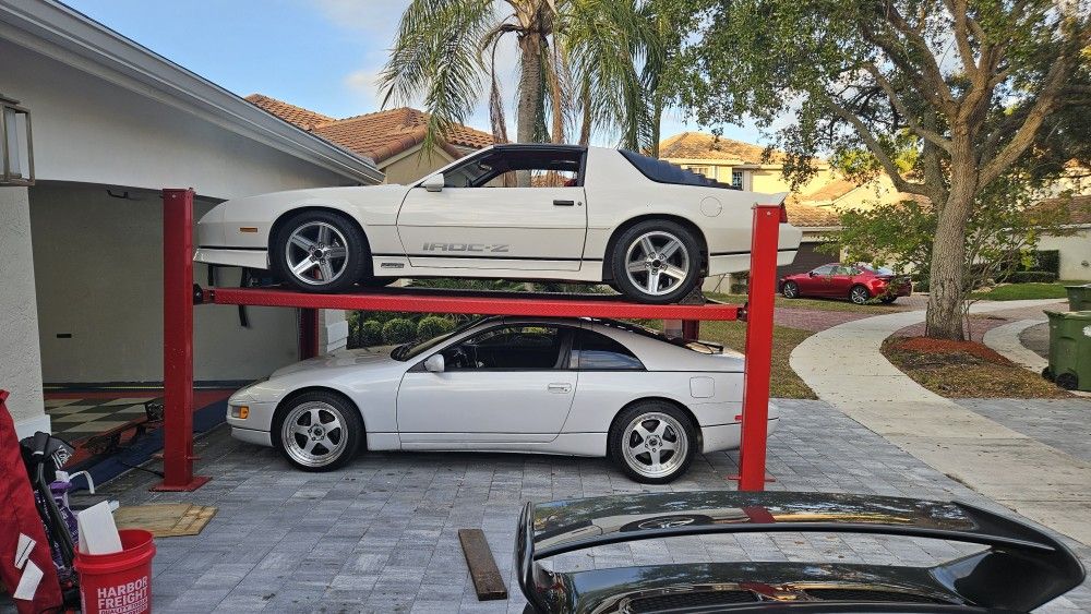 Four Post Lift 