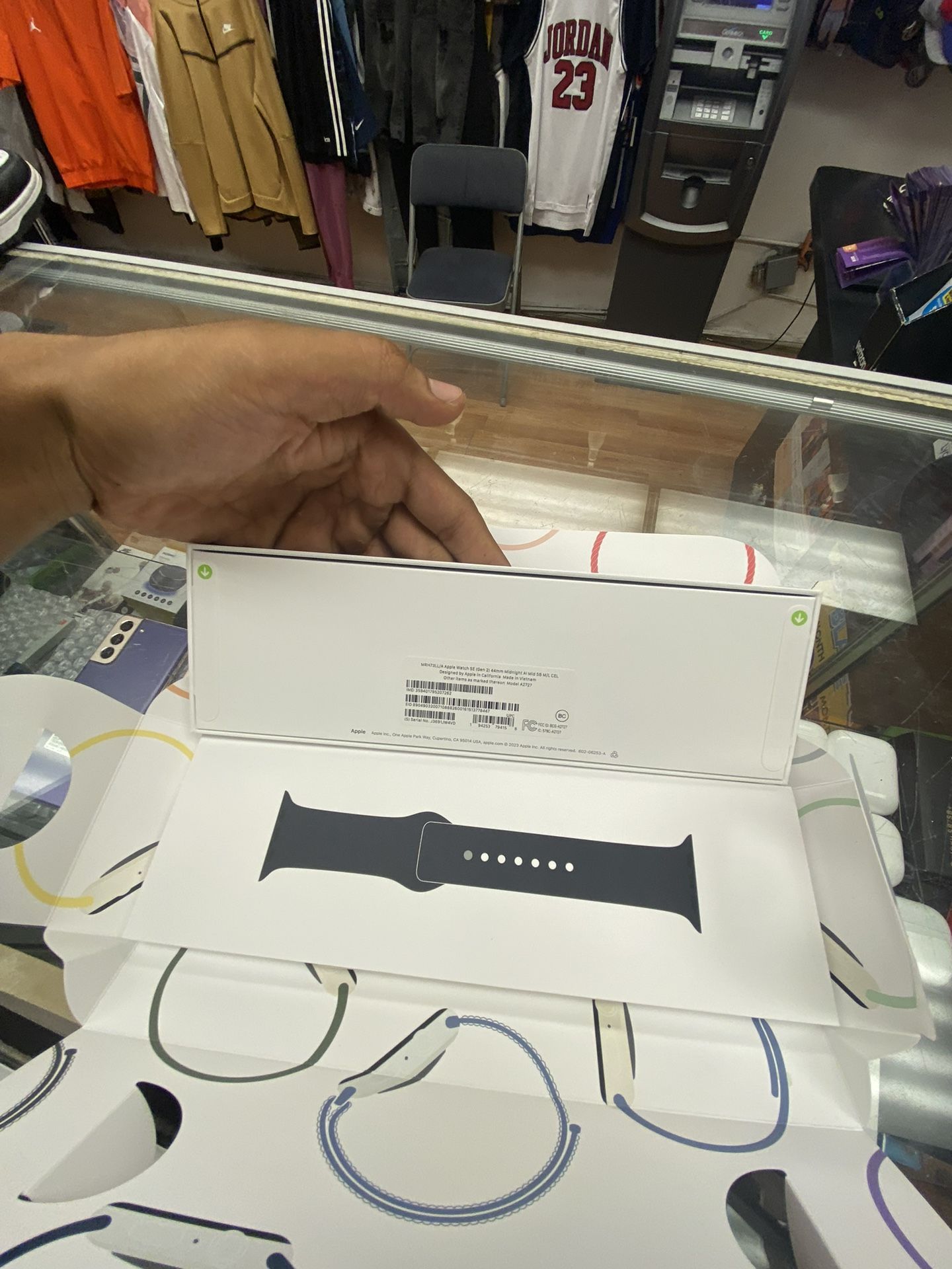 Apple Watch SE 2nd Gen 44mm Cellular + GPS New In Box