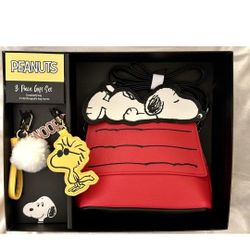 Snoopy 3 Piece Set; Crossbody & 2 Bag Charms