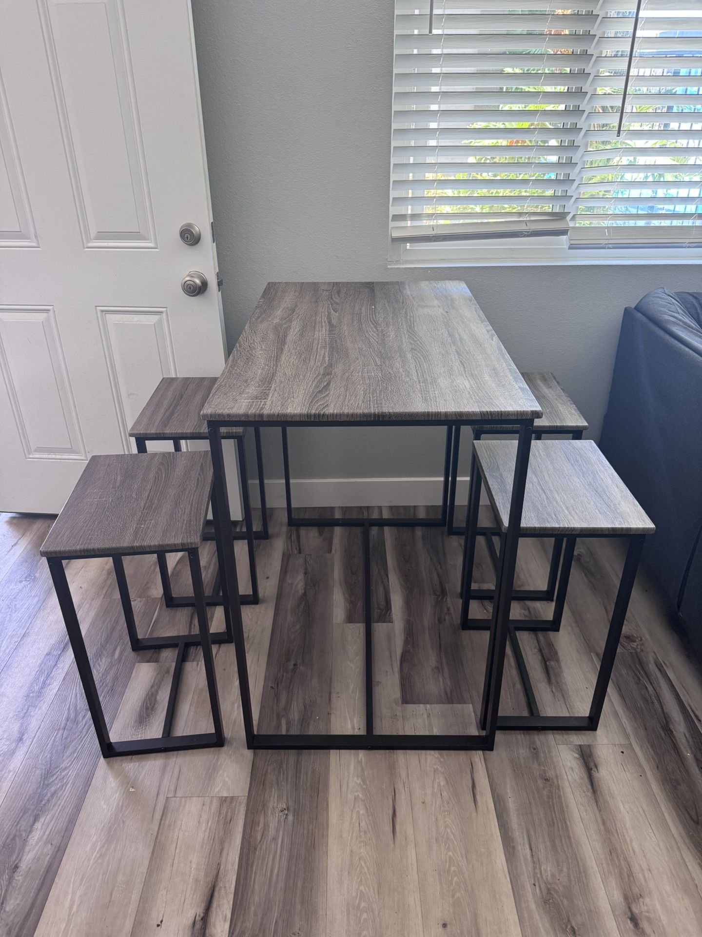 Dining Set by Ebern Designs, 4 Stools