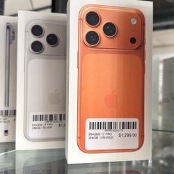 iPhone 17 Pro Unlocked/ Apple Warranty / Payment Available 