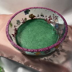 Handcrafted “Glimmering Garden” Resin Bowls