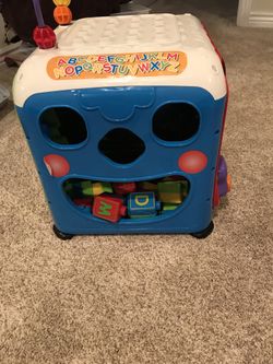 Baby activity center