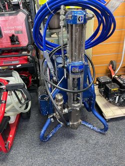 GRACO PAINT SPRAYER GH833 GAS HONDA MOTOR