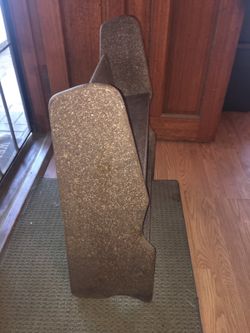 2 shelf for sale 5$