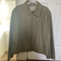 Olive 100% Genuine Leather Jacket. Inside Lining And Pocket.