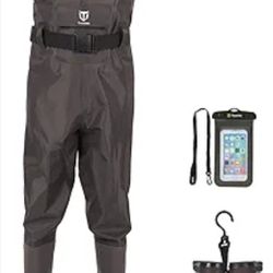 TIDEWE Bootfoot Chest Wader, 2-Ply Nylon/PVC Waterproof Fishing Hunting Waders with Boot Hanger for Men Women Green Brown SZ 7M/W9