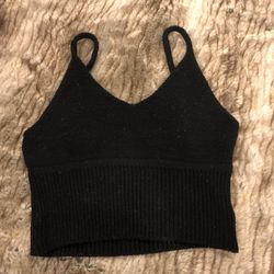 Black crop top