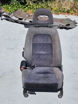 1990 Acura Integra 4DR Driver side seat.