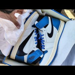 Jordan 1 Travis Scott