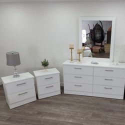 Dresser Whit Mirror And 2 Nightstands - Cómoda Con Espejo Y 2 Mesitas De Noche 