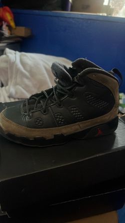Boys AIR JORDAN 9 RETRO "OLIVE” 13c