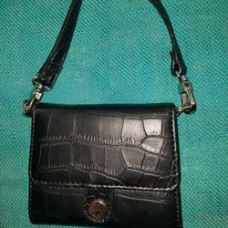 NEW DESIGNER GENUINE LEATHER WRISTLET / SM. PURSE/WALLET🌷SPECIAL SALE