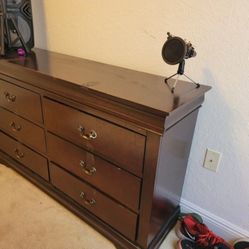 Wood Dresser