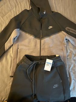 Nike tech