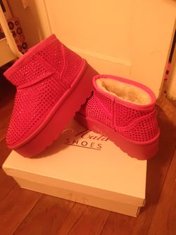 Hot Pink warm Boots 6 1/2 W