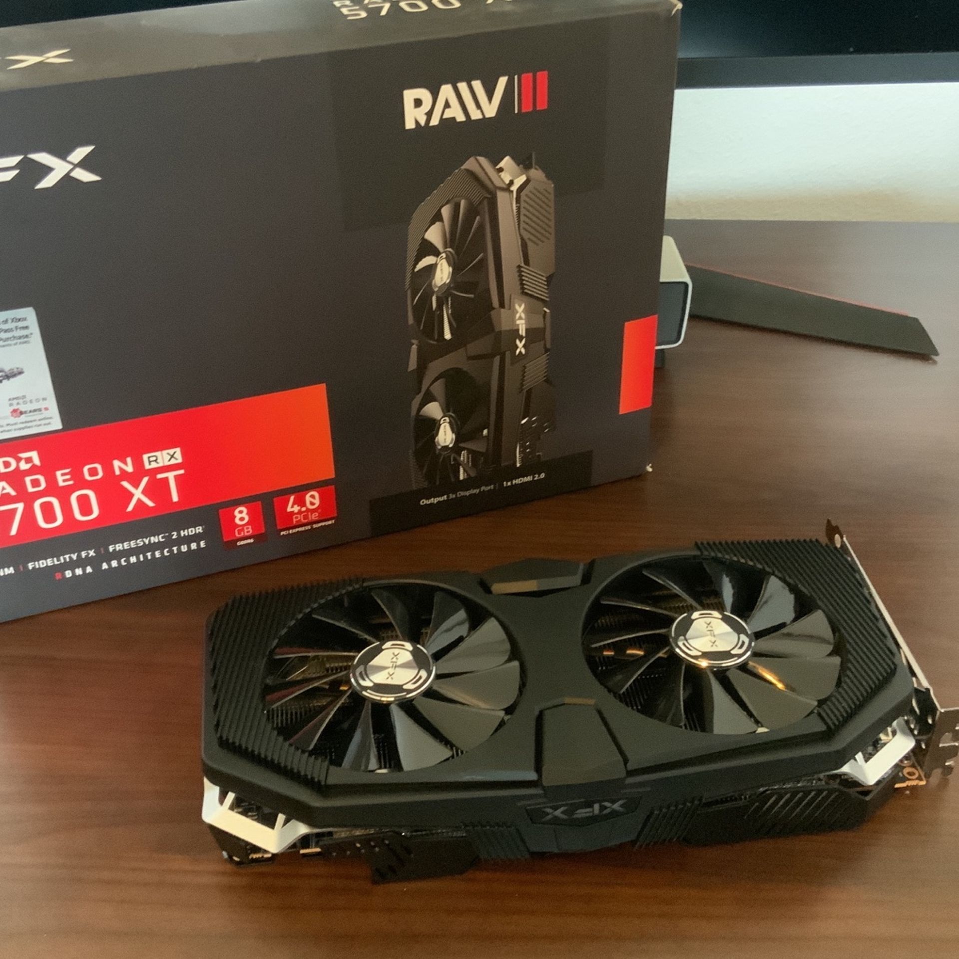 XFX RADEON 5700XT 8GB