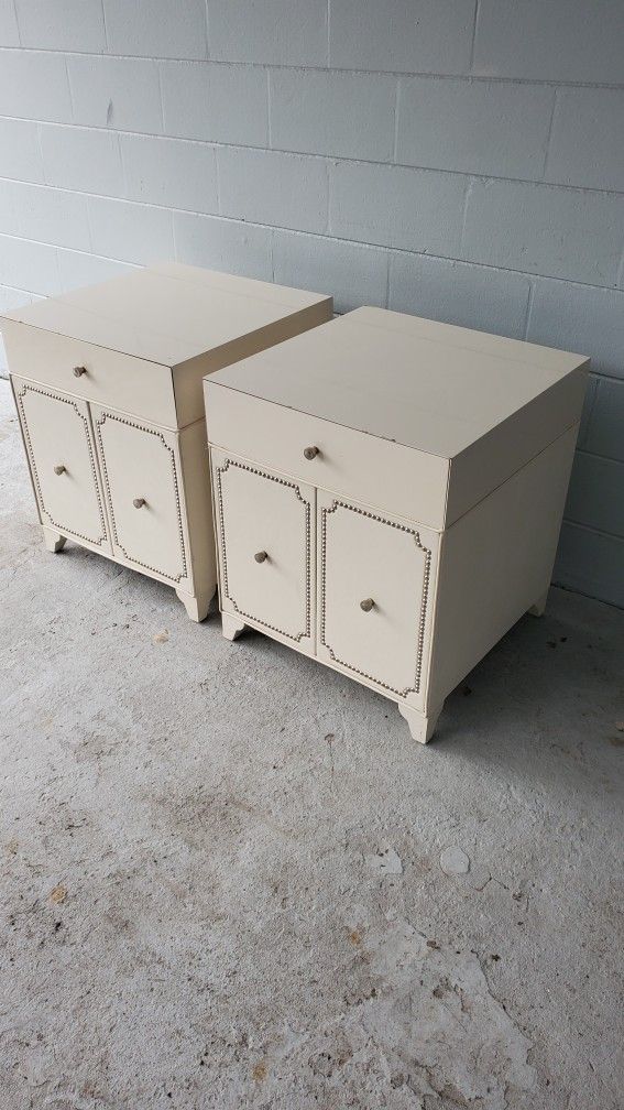 Pair Of Nightstands Off White
