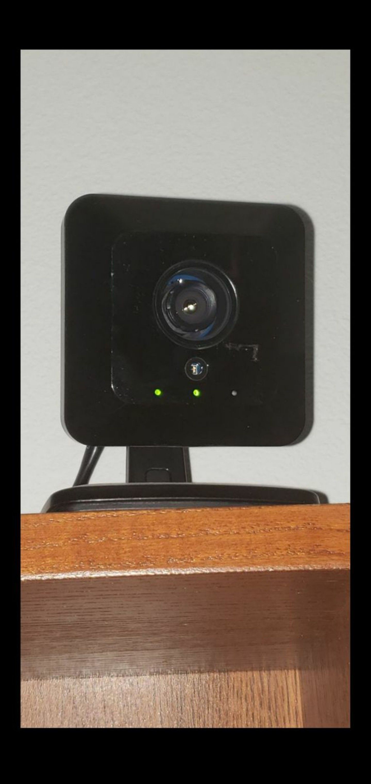 Xfinity Cameras (2 total) trade for ring cameras for Sale in Maple