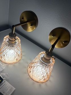 XIYOUVE 2 color changing battery operated wall sconces W remote