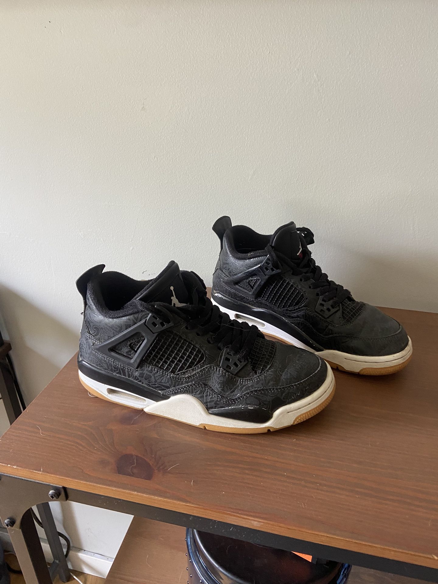 Jordan 4 Laser Black Gum Size 6.5