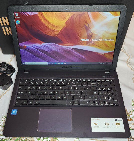 Beautiful ASUS R543M Laptop Notebook 4GB Memory 1TB HD 15.6" Screen , Bluetooth, Windows 10/11, Original Box 💻