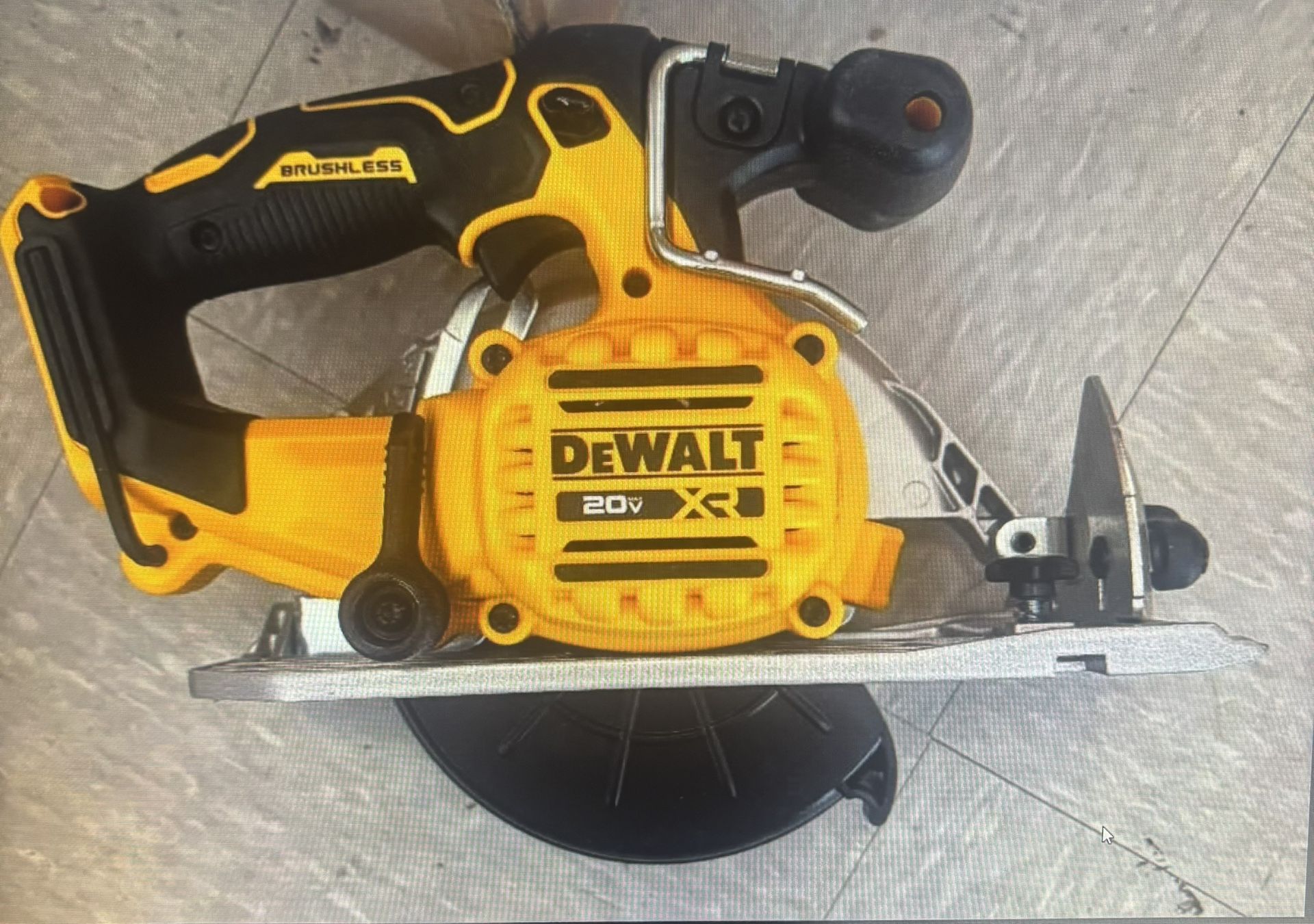 DeWalt 20V Max 6-1/2 In Brushless Cordless Circular Saw, Tool Only (DCS565B