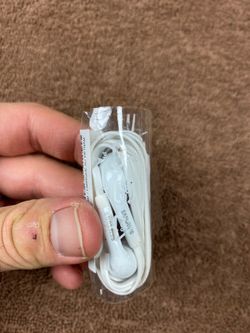 Samsung headset made in Vietnam