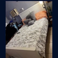 ☘️BEAUTIFUL WHITE COLOR QUEEN SIZE BEDROOM  SET: BED FRAME,  DRESSER , NIGHTSTAND ☘️