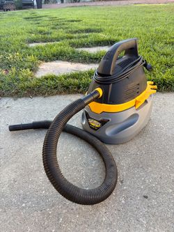 Stinger 2.5 Gallon Wet/Dry Vacuum