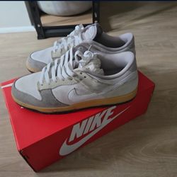 Nike Dunks Mens Size 8 