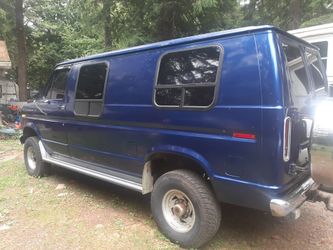 4×4 van