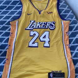 Kobe Bryant jersey