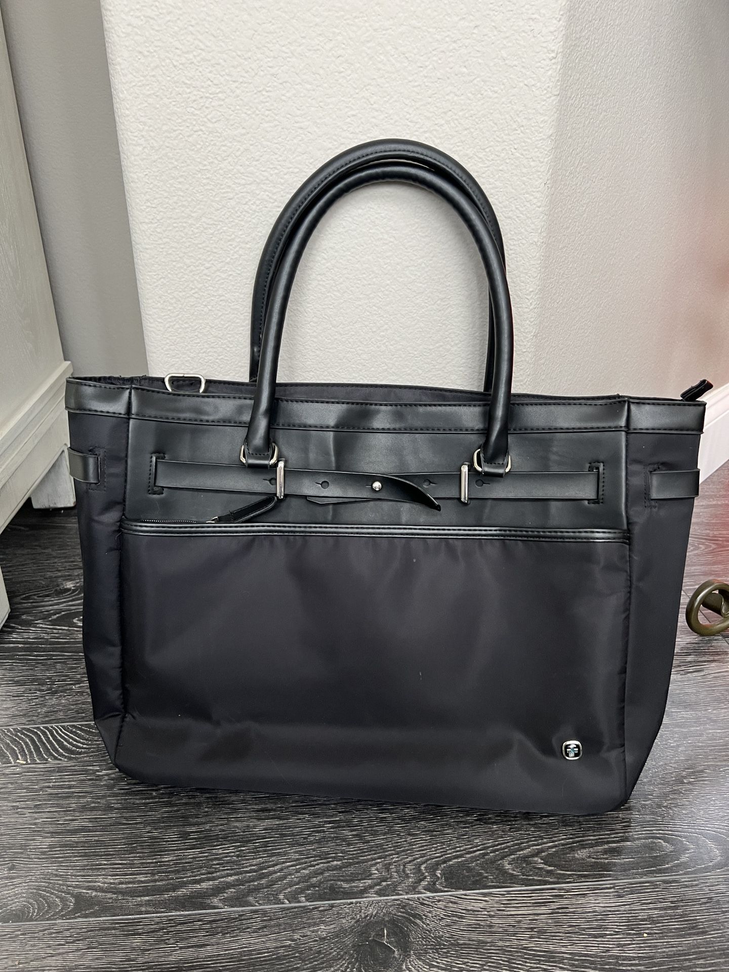 Swiss Gear Zoe Bag Black Laptop Tablet Large Travel Business Tote
