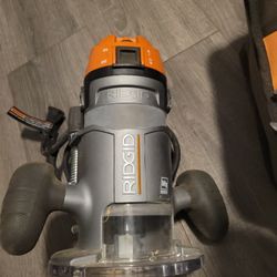 Rigid Plunge Router