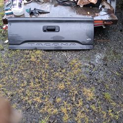 2016 Toyota Tacoma V6 3.5l QuadcabPARTOUT