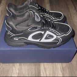 B30/CHRISTIAN DIOR SIZE 8/8.5