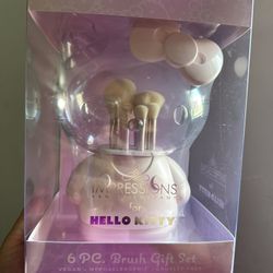 Hello Kitty Brush Set