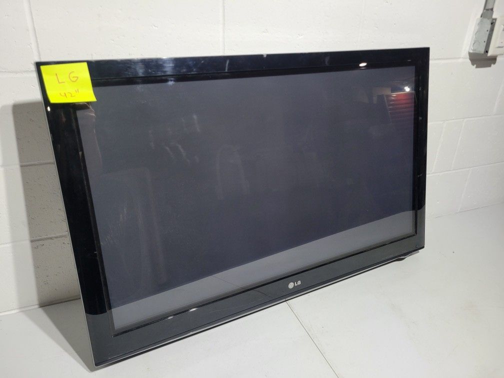 42" LG Flat Screen TV
