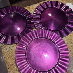 Beautiful Never Used Crate And Barrel Charger Plates 