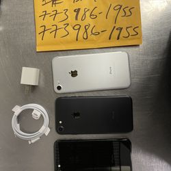 iPhone 7 128g  Factory Unlock Like New 