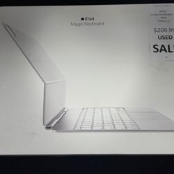 Apple iPad Magic Keyboard