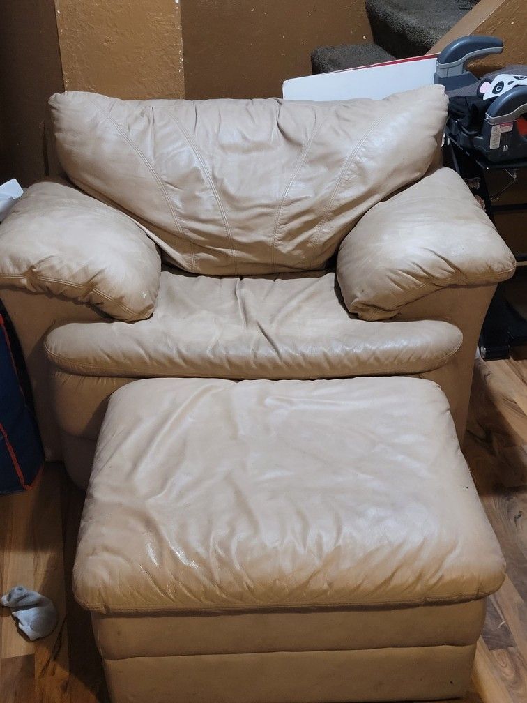 Two Pieces Couch Set , With Foot Rest For Love Sit