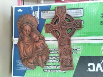Set of 2 virgin 11" raised and cross 12" wall plaques