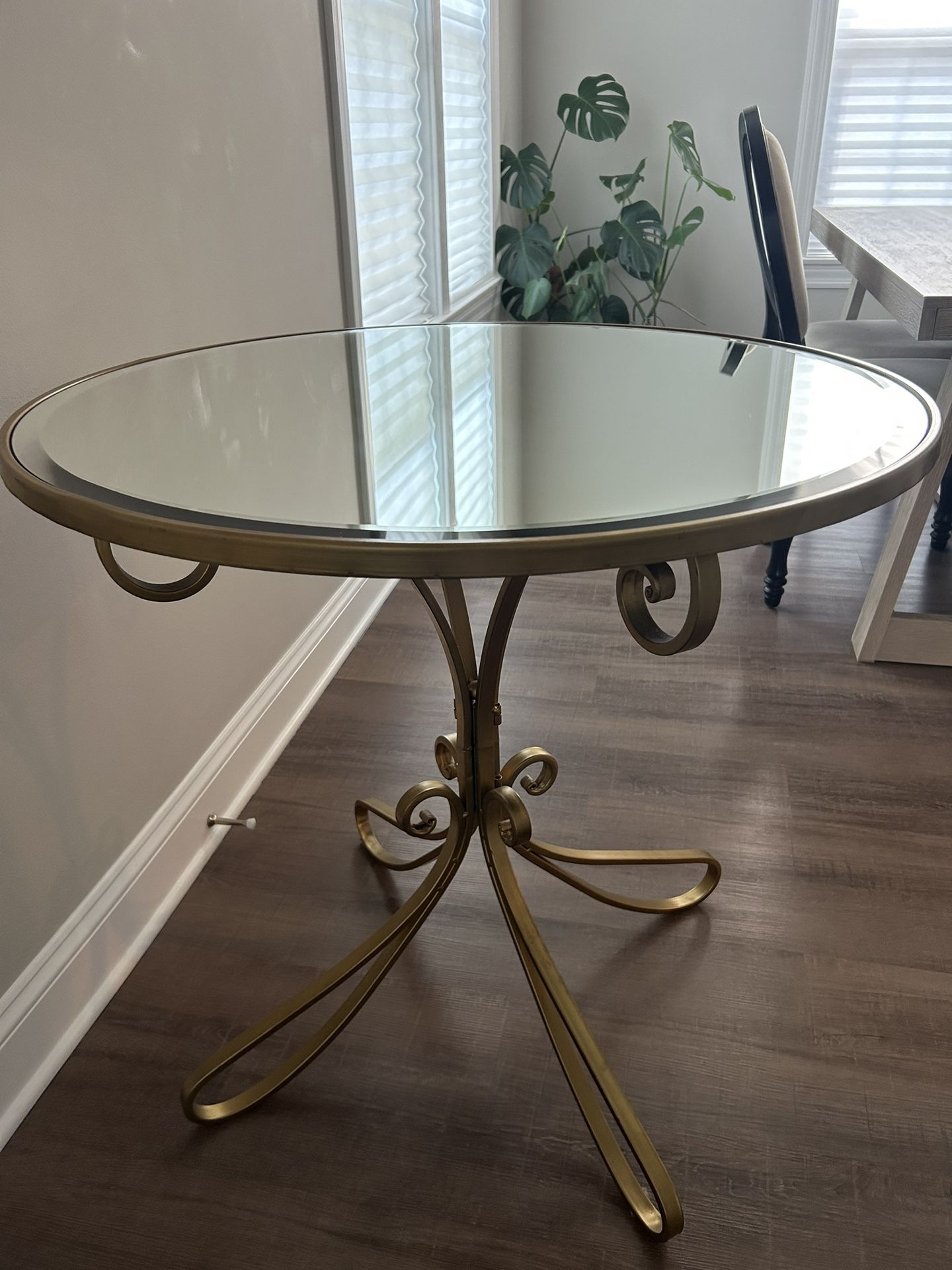 Accent Table