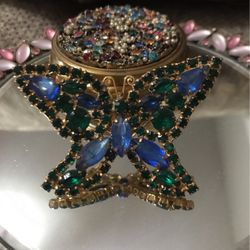 Beautiful !!! Vintage Butterfly 🦋 Pin/Brooch 