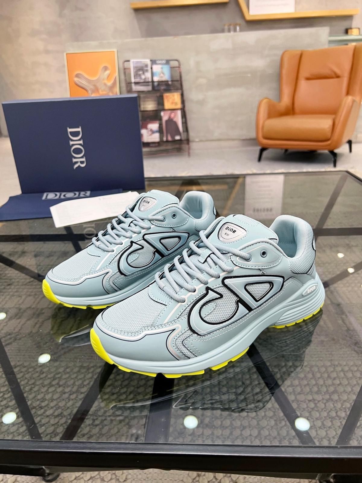 Dior